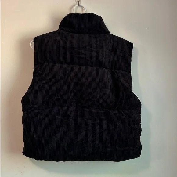 LOVE TREE Corduroy Cropped Vest with Sherpa Lining - Picture 5 of 12